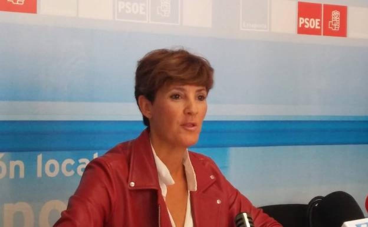 Emma Molina, en una imagen de archivo, en la sede del PSOE esteponero.