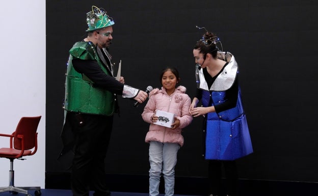 Imagen principal - Programar en Málaga, un juego de niños