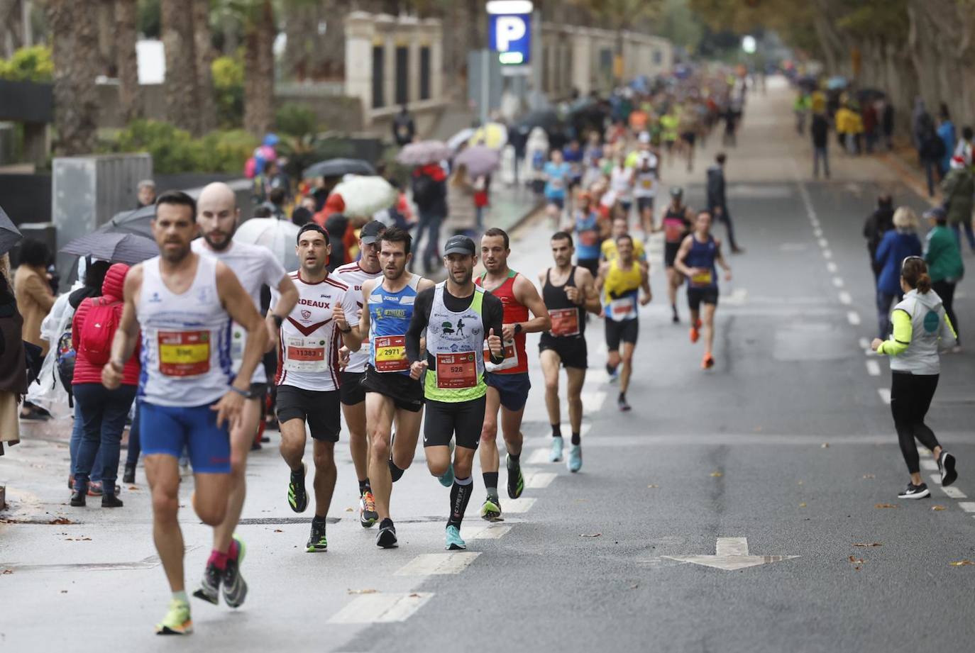 Barnaba Kipkoech gana la XII edición. Con un registro de 2h.08:19, se quedó a 39 segundos de la plusmarca de la prueba