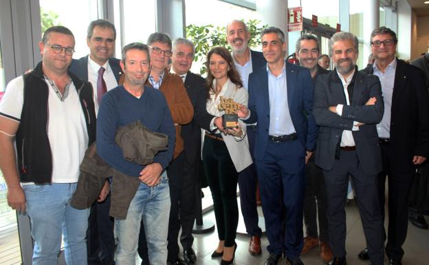 Imagen principal - La Mirilla: Una década de premios &#039;Hacemos Málaga&#039;