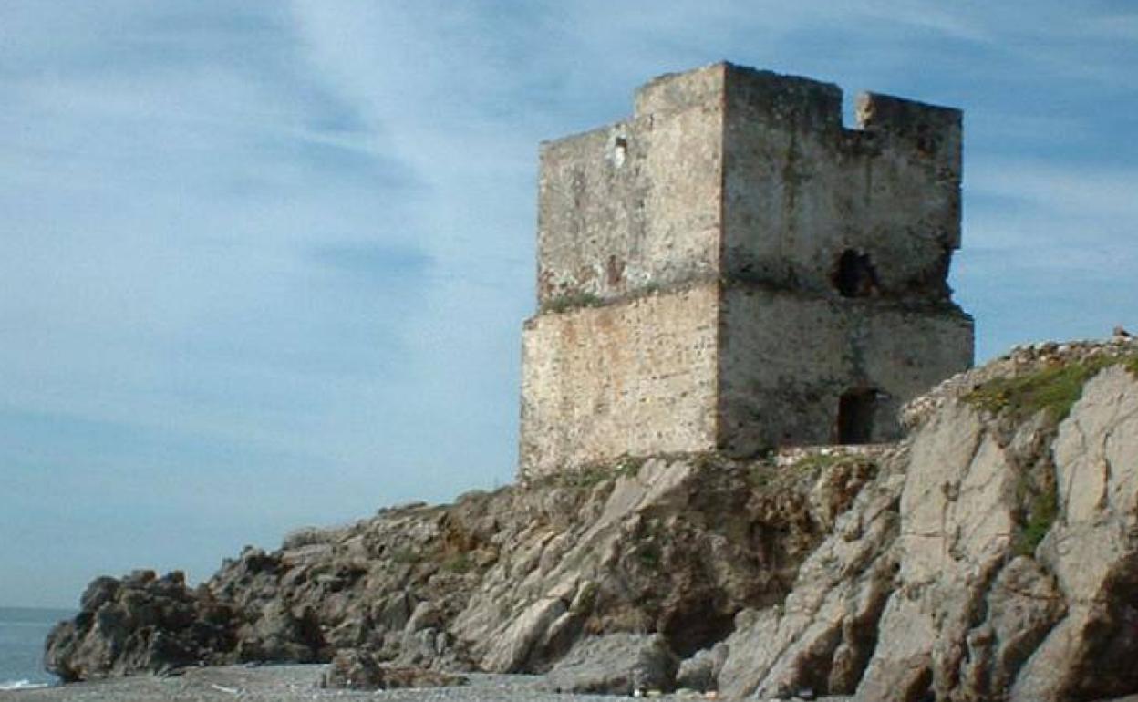 Torre de la Sal, en la costa de Casares.