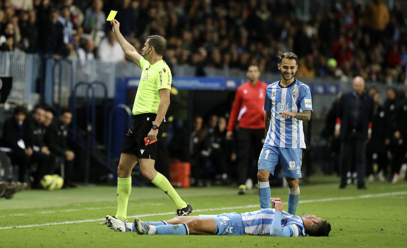 Victoria del Málaga en La Rosaleda con gol de Chavarría