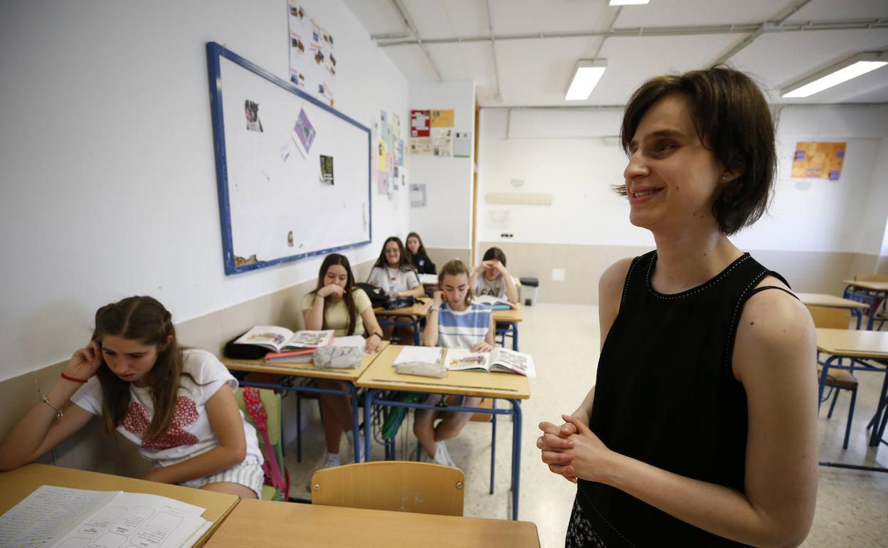 Jenny Albarracín, durante sus clases en el IES Concha Méndez. 