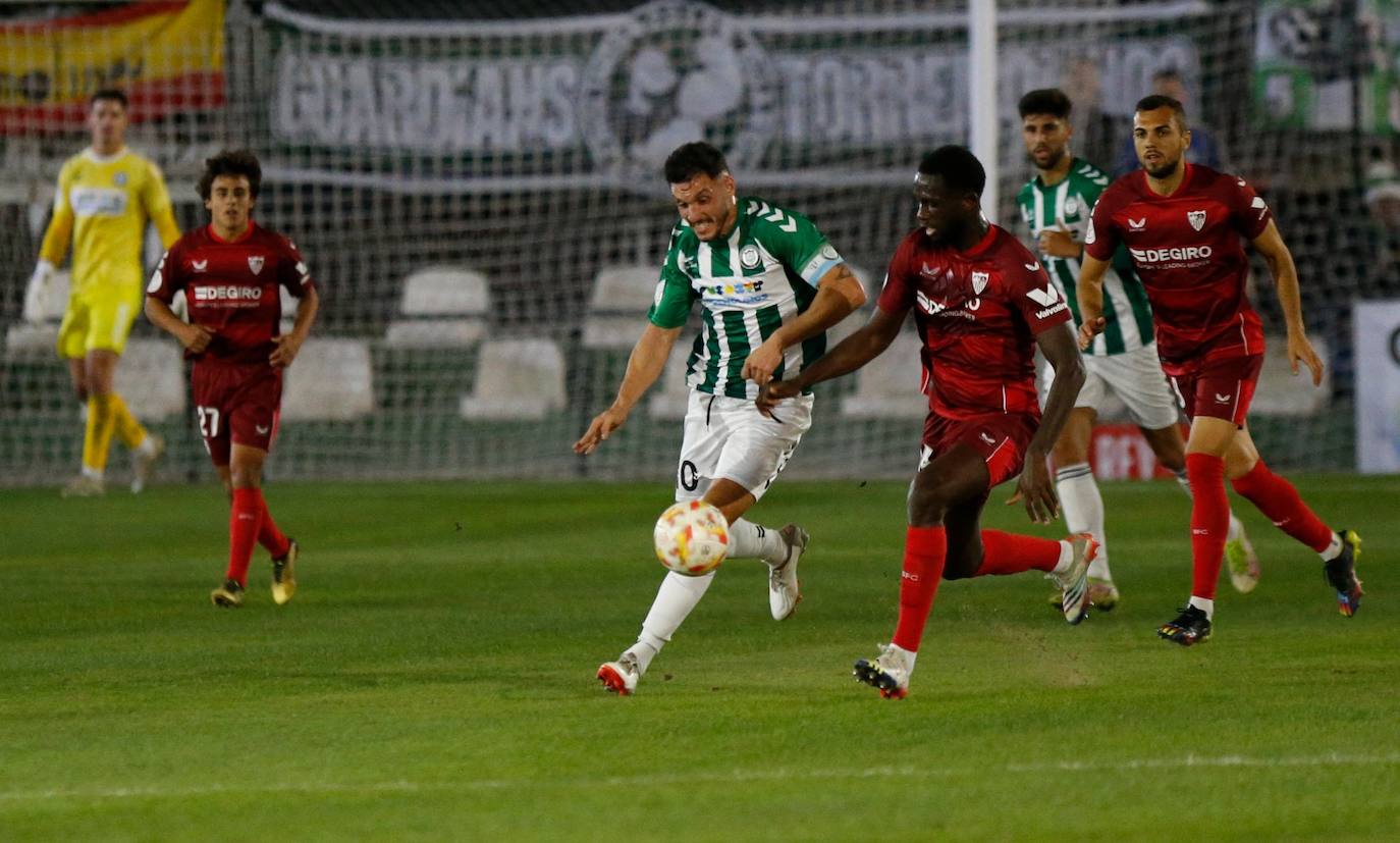 El Torremolinos cae en Copa ante el Sevilla. 