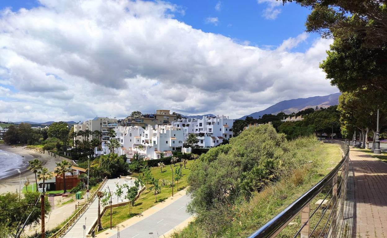 Estepona ha licitado un nuevo tramo de corredor en la playa del Cristo. 