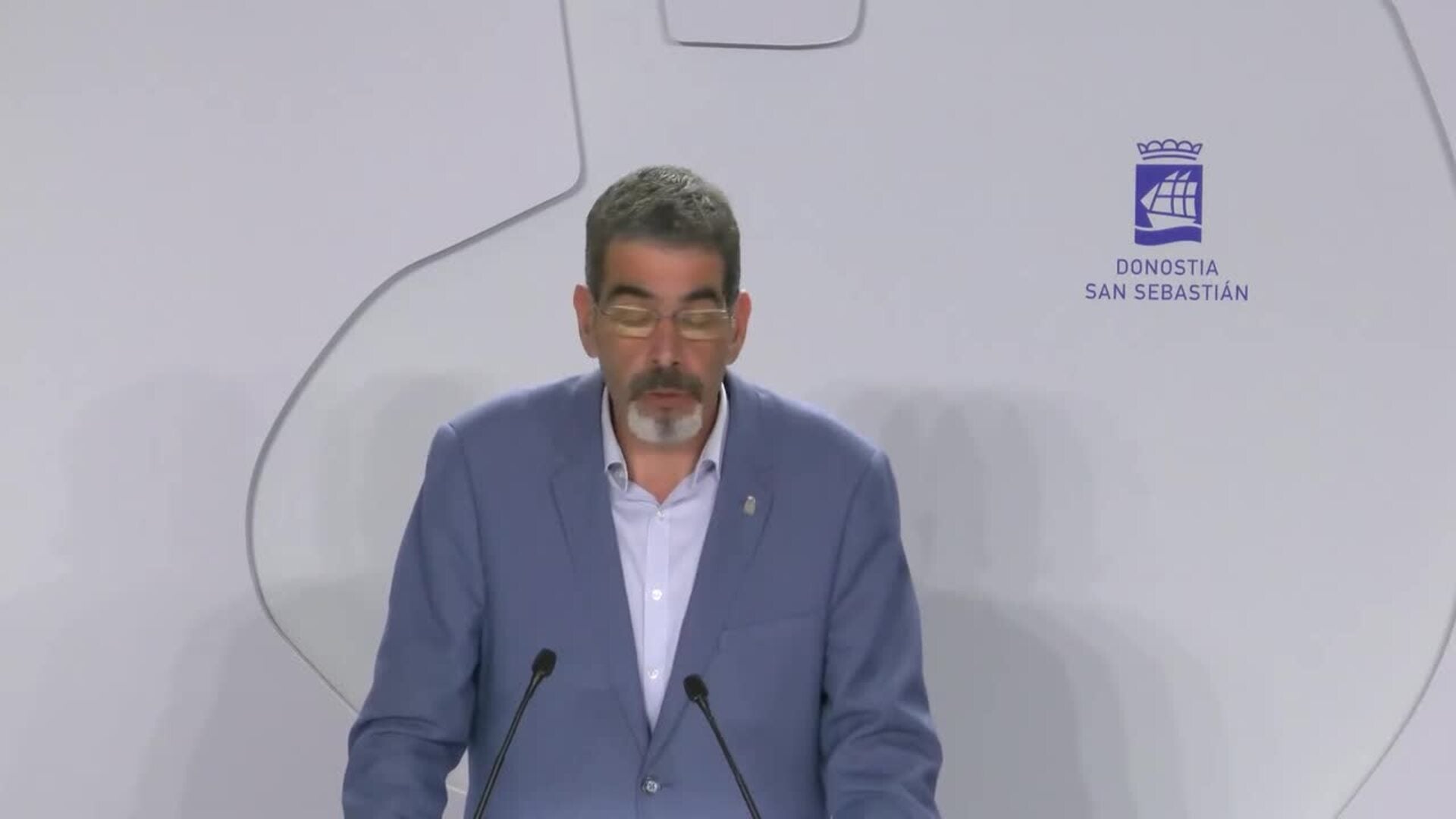 Alcalde de San Sebastián: "¿Qué hace una persona que sale de fiesta con una navaja?"