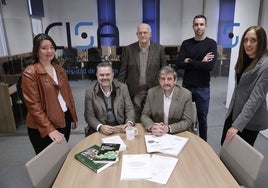 El equipo de sociólogos de la UMA que realiza la investigación.