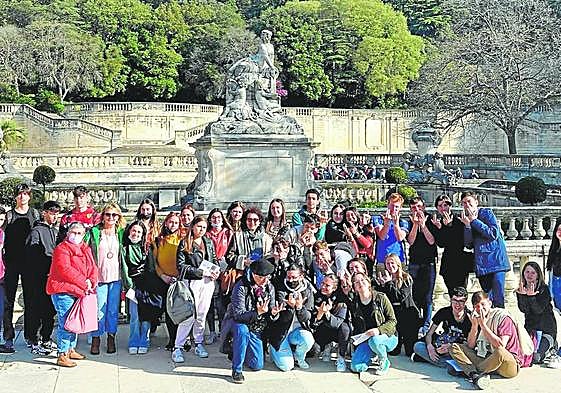 Alumnos de Bachibac del IES Cánovas del Castillo en un intercambio en Francia el pasado año.