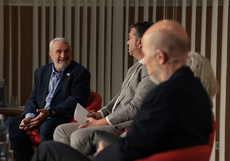 Francisco Pellicer, durante su intervención en el foro organizado por SUR.