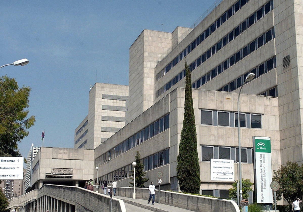 El SAS indemniza a una embarazada que sufrió una caída al apoyarse en una banqueta inestable del Materno