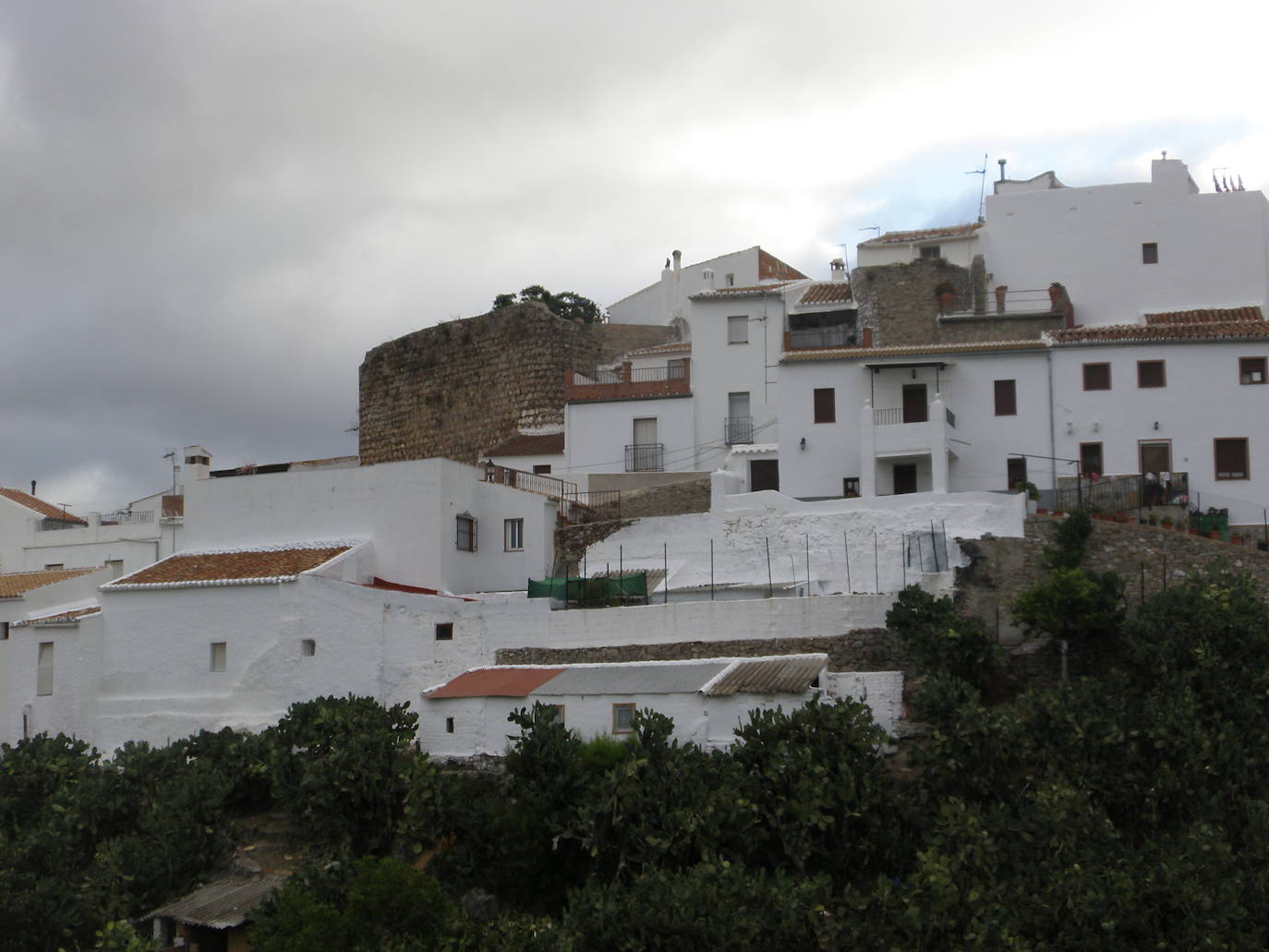 Vestigios. Entre las casas del casco antiguo aún se ven algunos restos de la antigua fortaleza