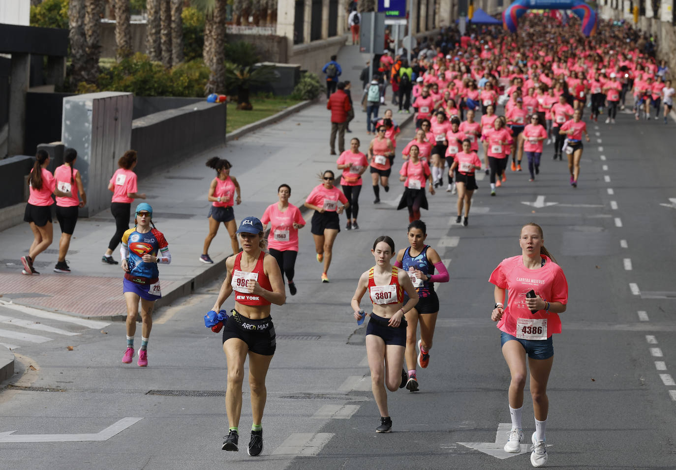 La competición vuelve a las calles malagueñas después de la interrupción que provocó la pandemia. La vencedora fue la barcelonesa Eva Martos López, química de 38 años: «Es una pasada ver a todas las mujeres unidas»