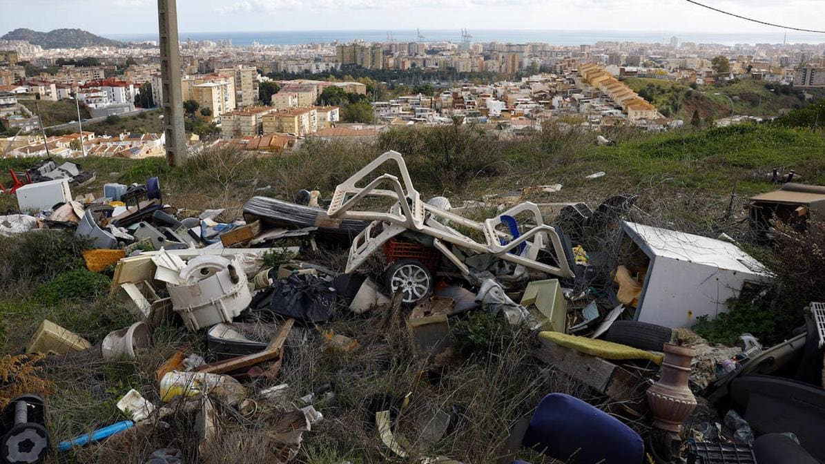 Una ruta por la Málaga de las escombreras ilegales