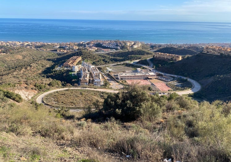 Imagen del colegio público María del Mar Romera, en la urbanización Parque Victoria, donde se construirá el quinto IES.