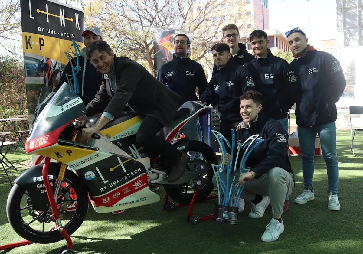 El UMA Racing Team recauda fondos para competir en octubre en Teruel