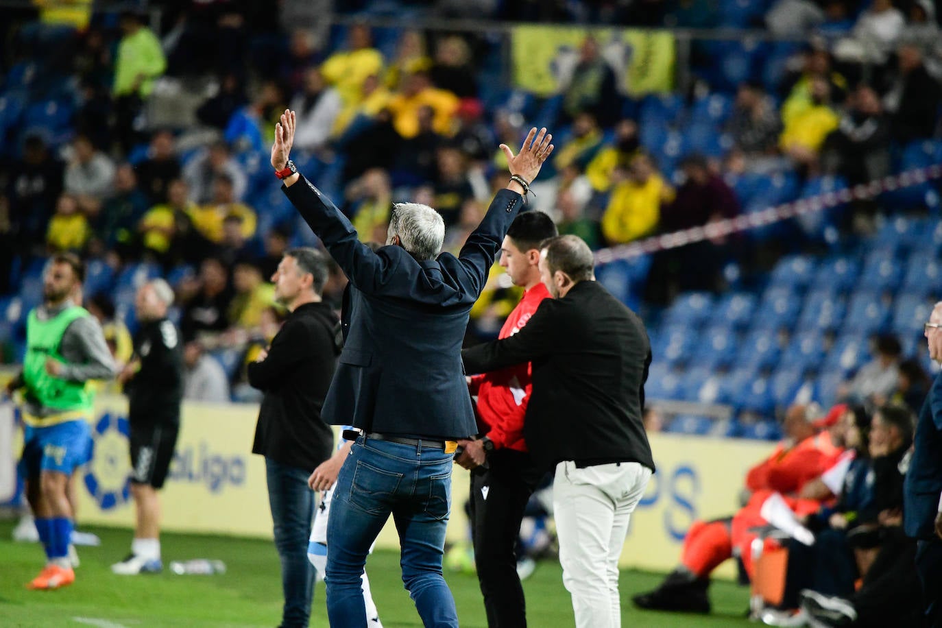 El Málaga logra el empate en Las Palmas en el último suspiro