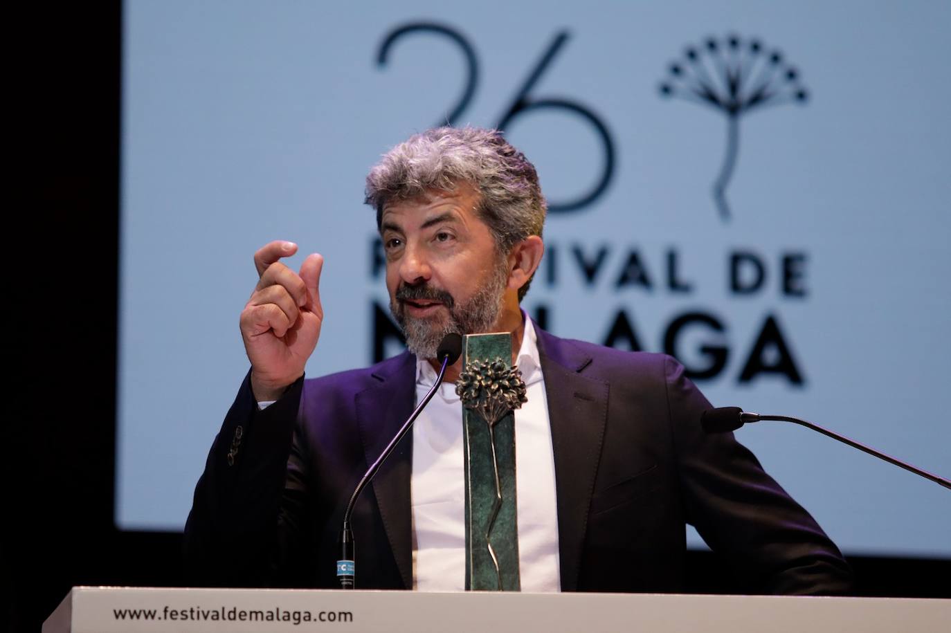 Alberto Rodríguez, durante su intervención tras recoger el Premio Retrospectiva