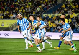 El Málaga empata en Las Palmas en el último suspiro