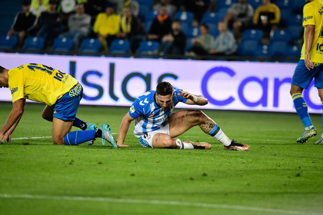 El Málaga logró empatar en Las Palmas in extremis