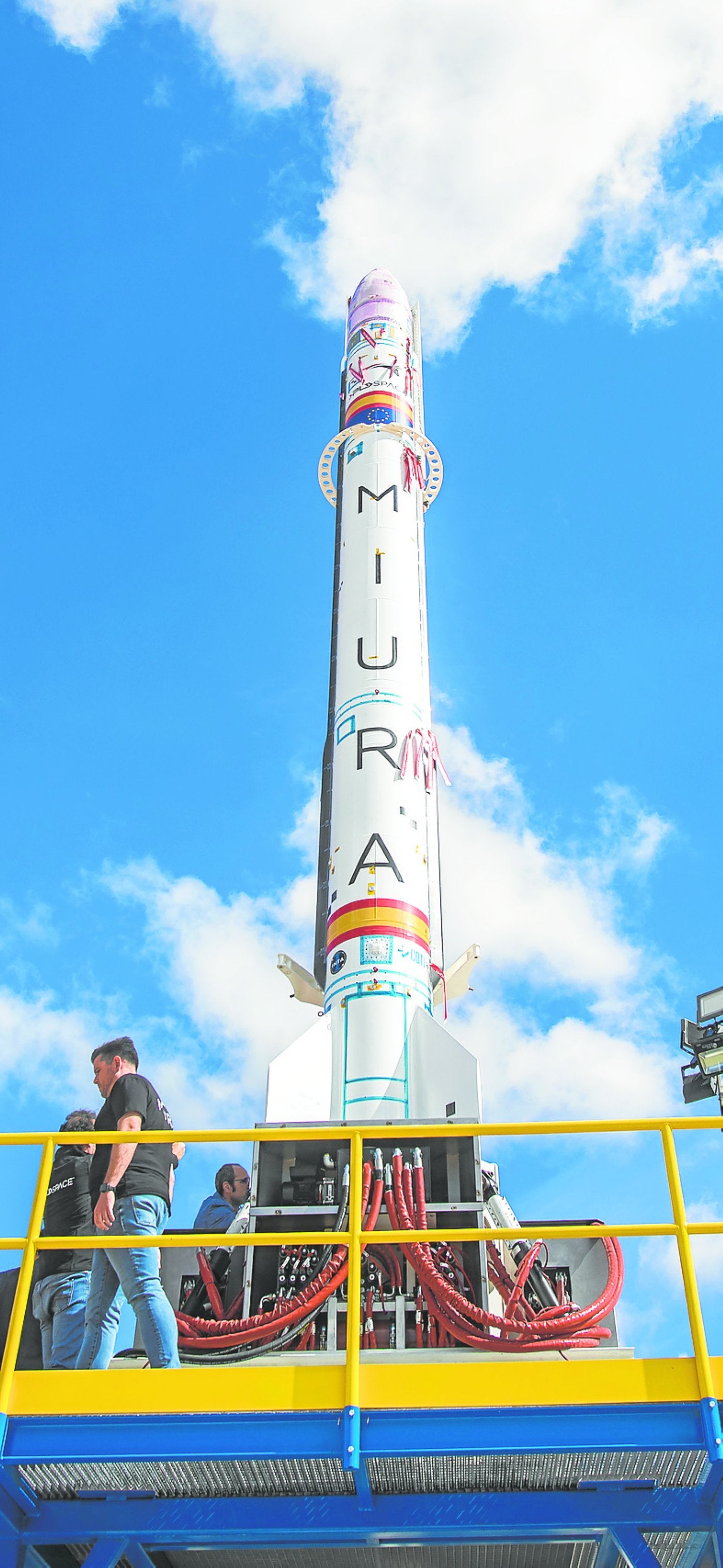 El Miura, en su base de Mazagón.