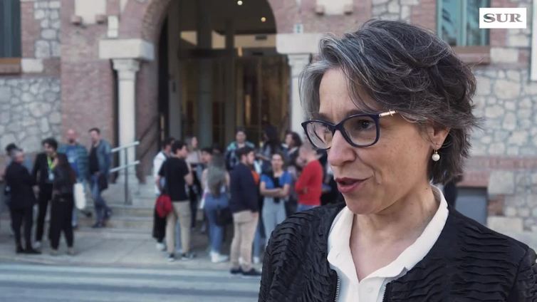 Clases en la calle como protesta de los profesores asociados de la Universidad de Málaga