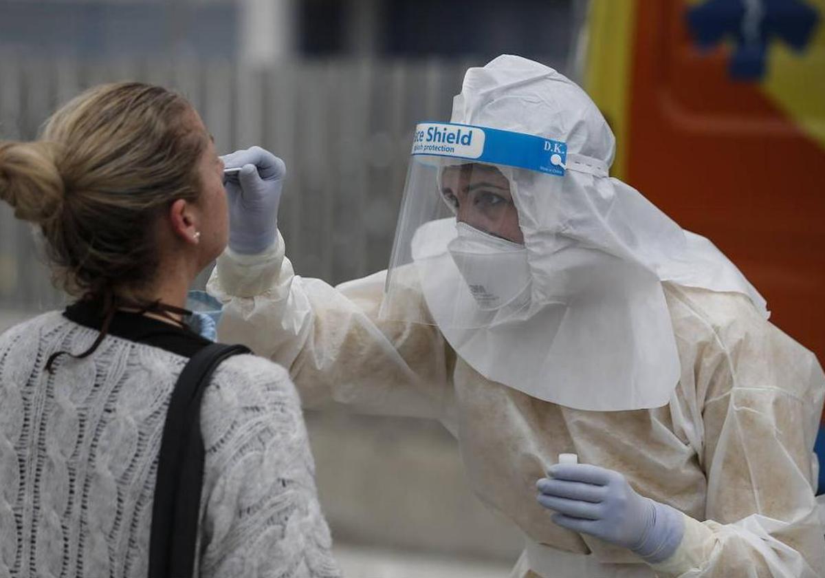 Andalucía acumula casi 16.000 muertes por Covid tres años después del estado de alarma