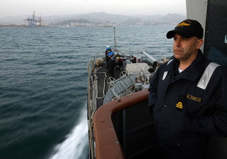 El teniente de navío José Antonio Parejo Cabezas es el comandante actual del patrullero.