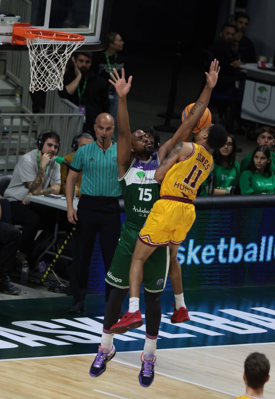 El Unicaja logra su deseada victoria ante el Limoges