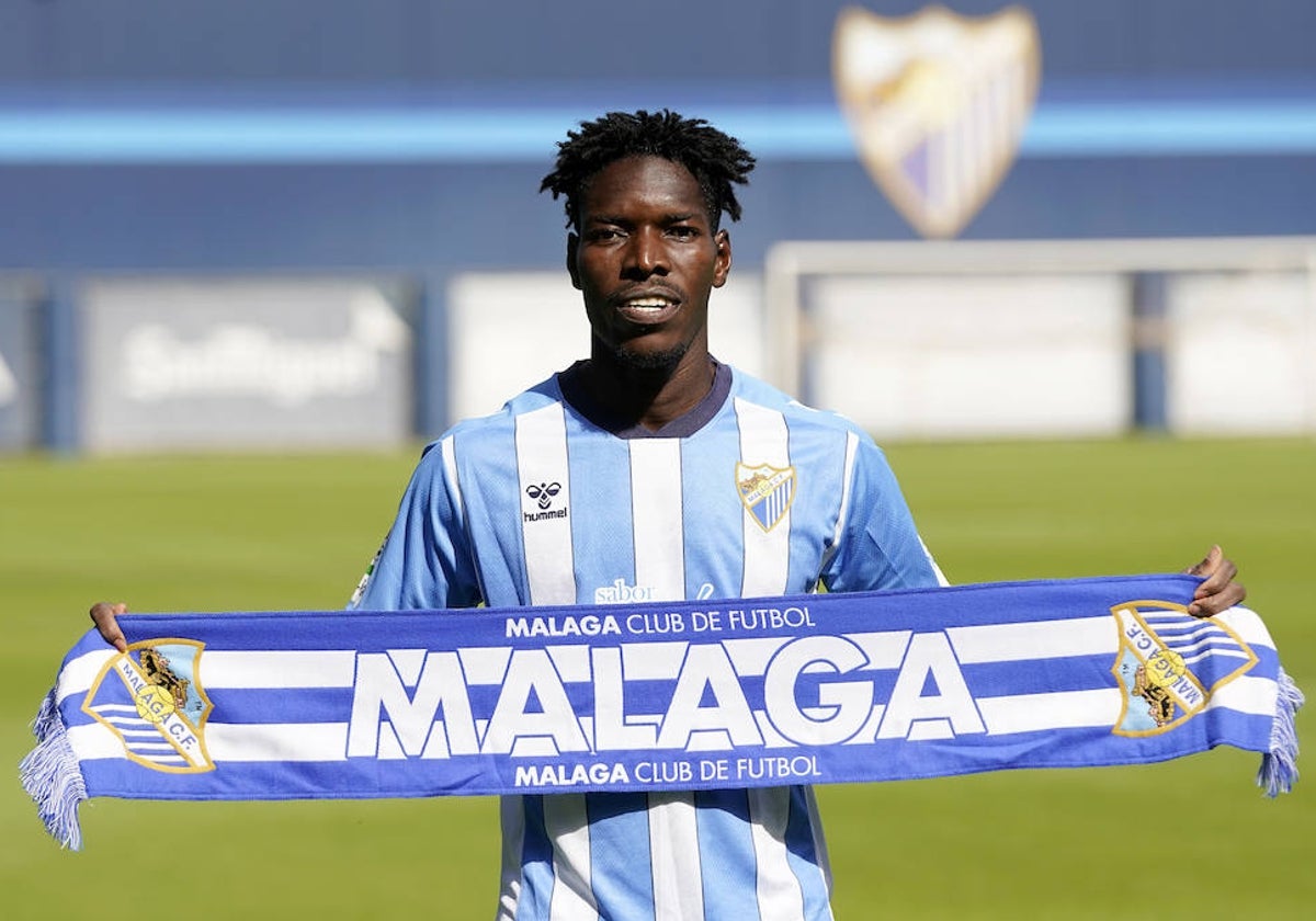 Lumor, en su presentación con el Málaga.