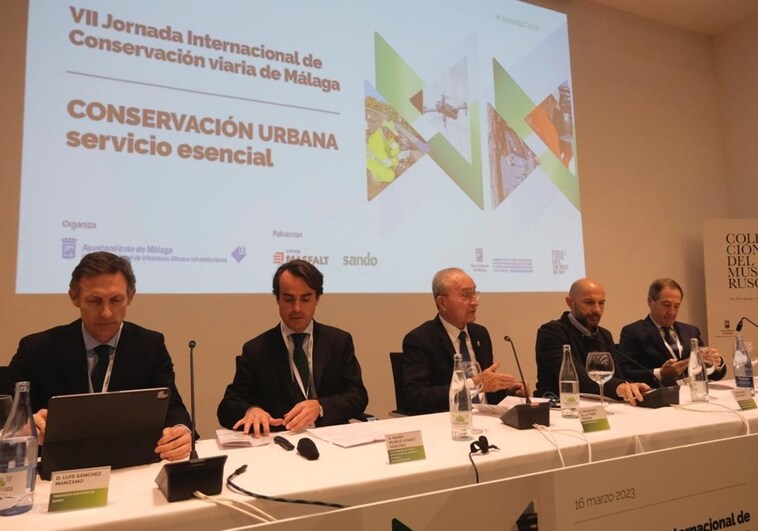 Instituciones y empresas reivindican las carreteras en Málaga, aunque más sostenibles