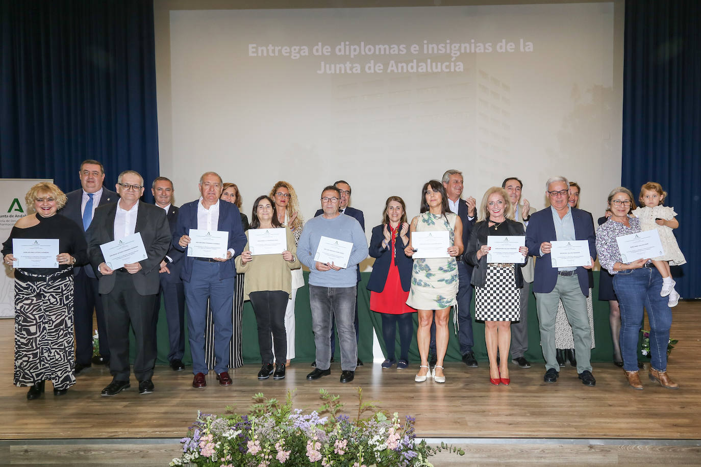 La Delegación de Desarrollo Educativo rinde homenaje a los 513 maestros y profesores jubilados durante el pasado año