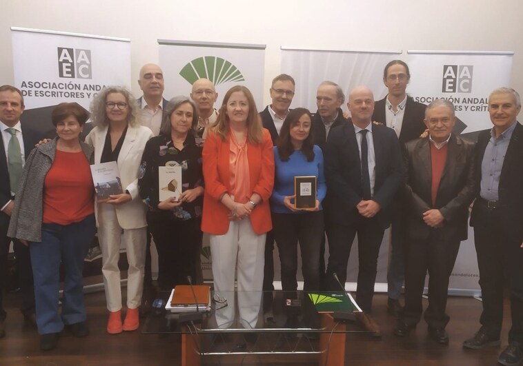 El malagueño Sergio Barce, Sara Mesa y Ángeles Mora ganan el Premio Andalucía de la Crítica