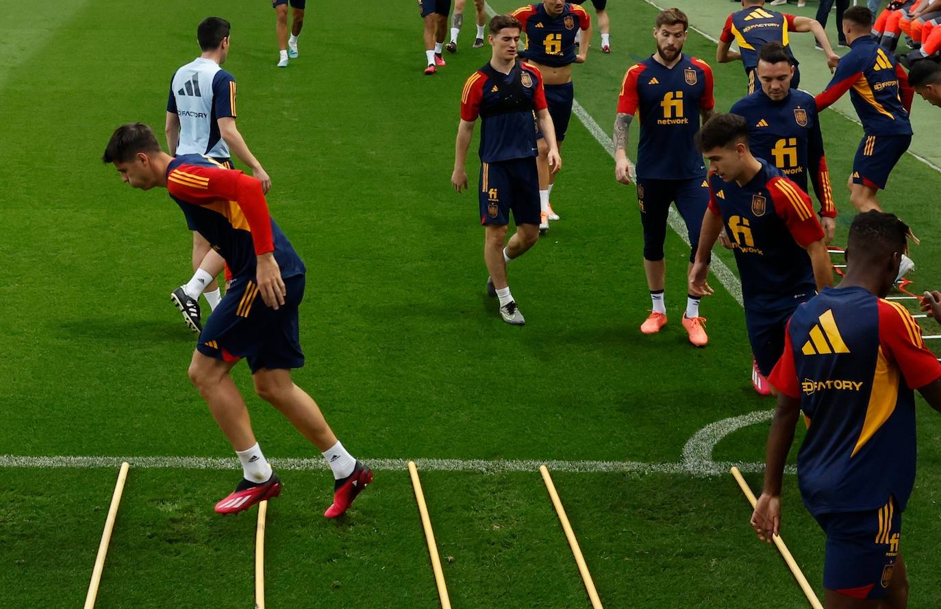 Entrenamiento de la selección española de fútbol en La Rosaleda