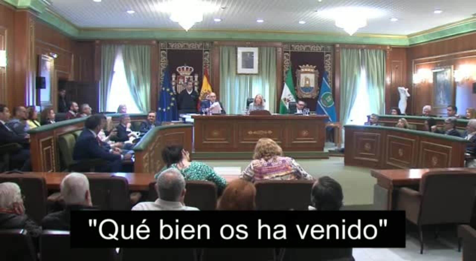 Momento en el que Pepe Bernal, del PSOE, dice en el pleno de Marbella: "Qué bien os ha venido"