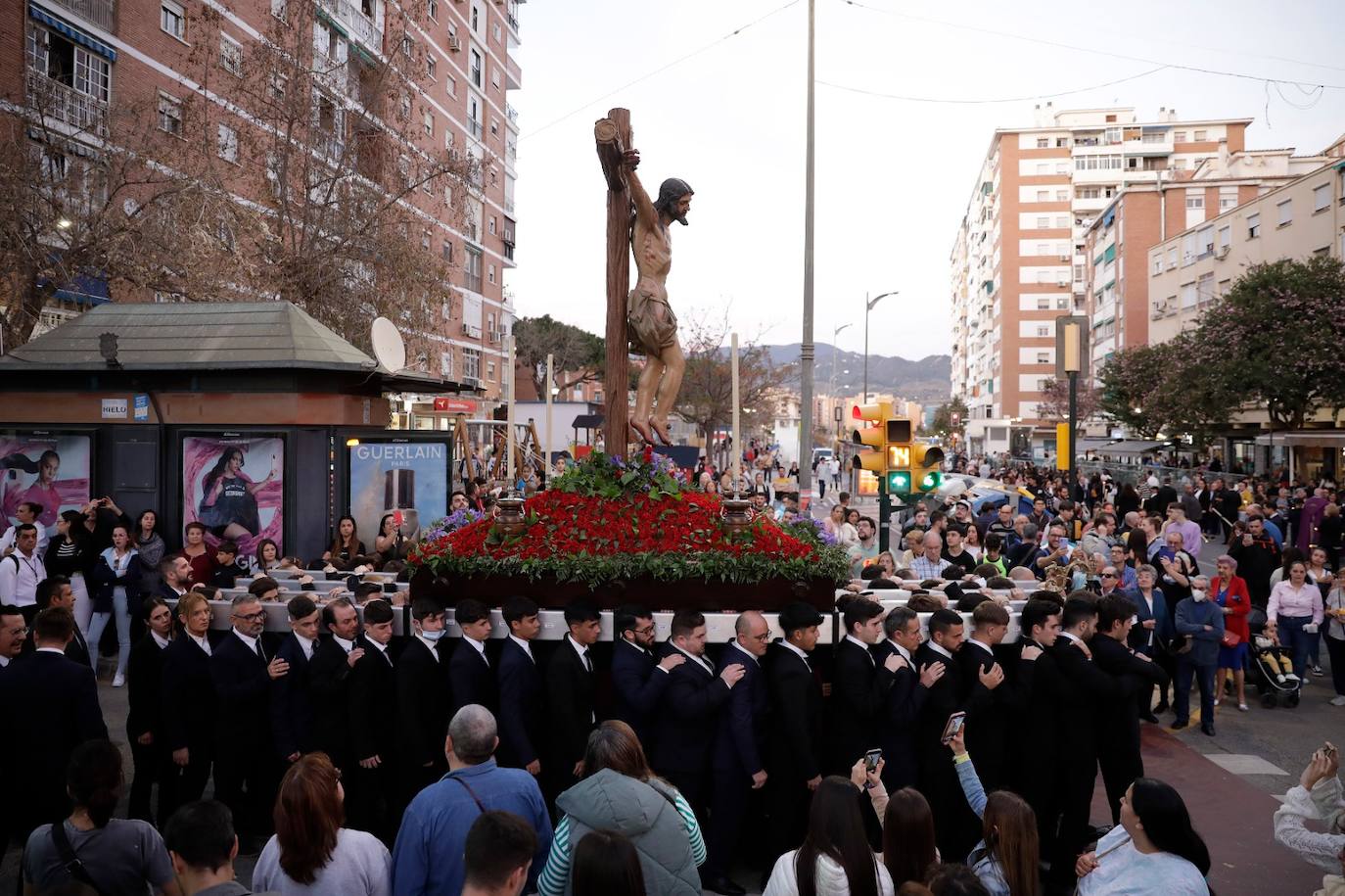 Salida procesional del Cristo de la Sed por Miraflores de los Ángeles este viernes 24 de marzo 