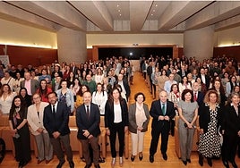 Responsables de Fundación 'la Caixa' y representantes de asociaciones, en el acto de presentación de la resolución de la convocatoria.