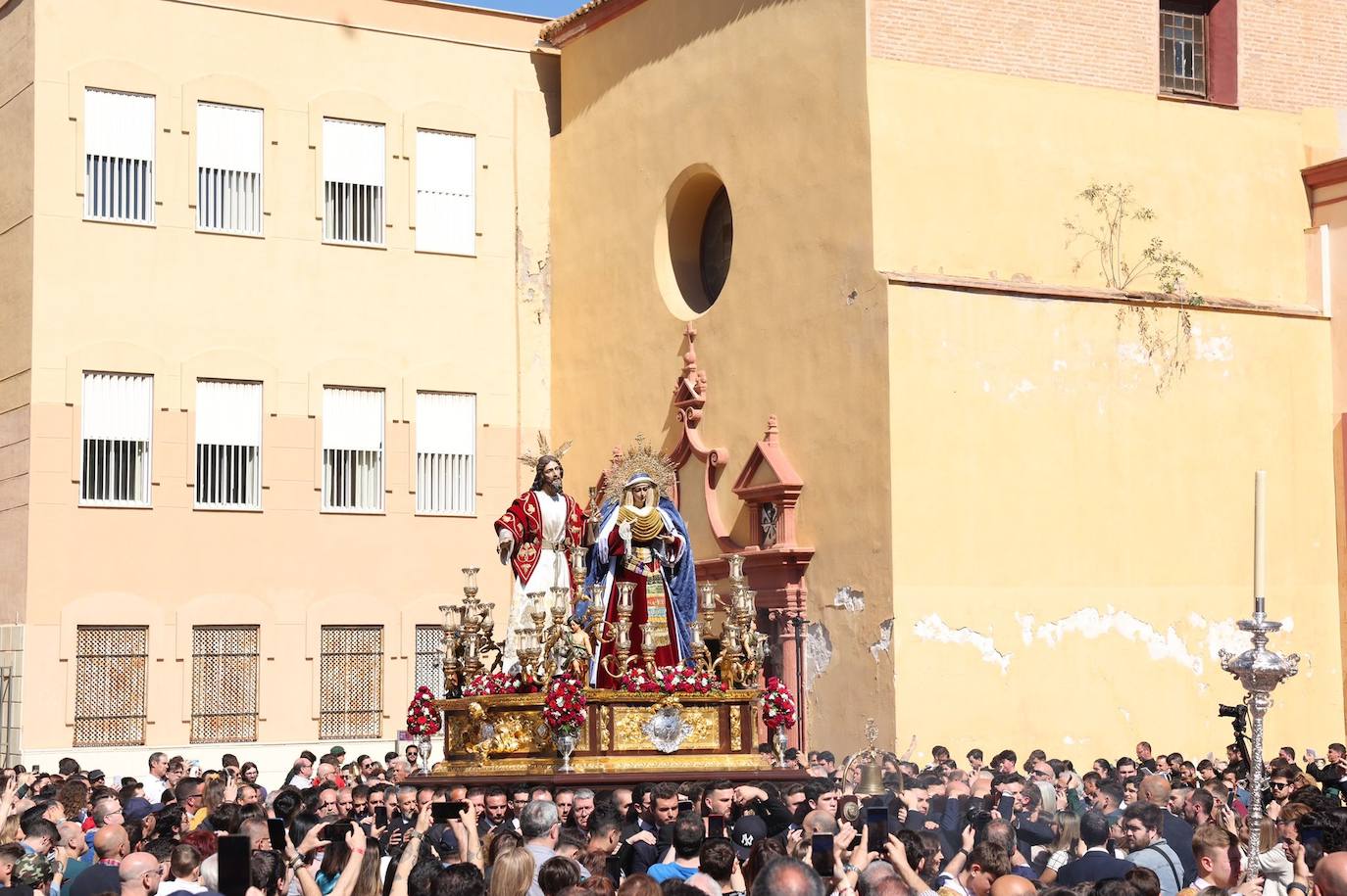 Traslado de los titulares de la Sagrada Cena, este sábado 25 de marzo.