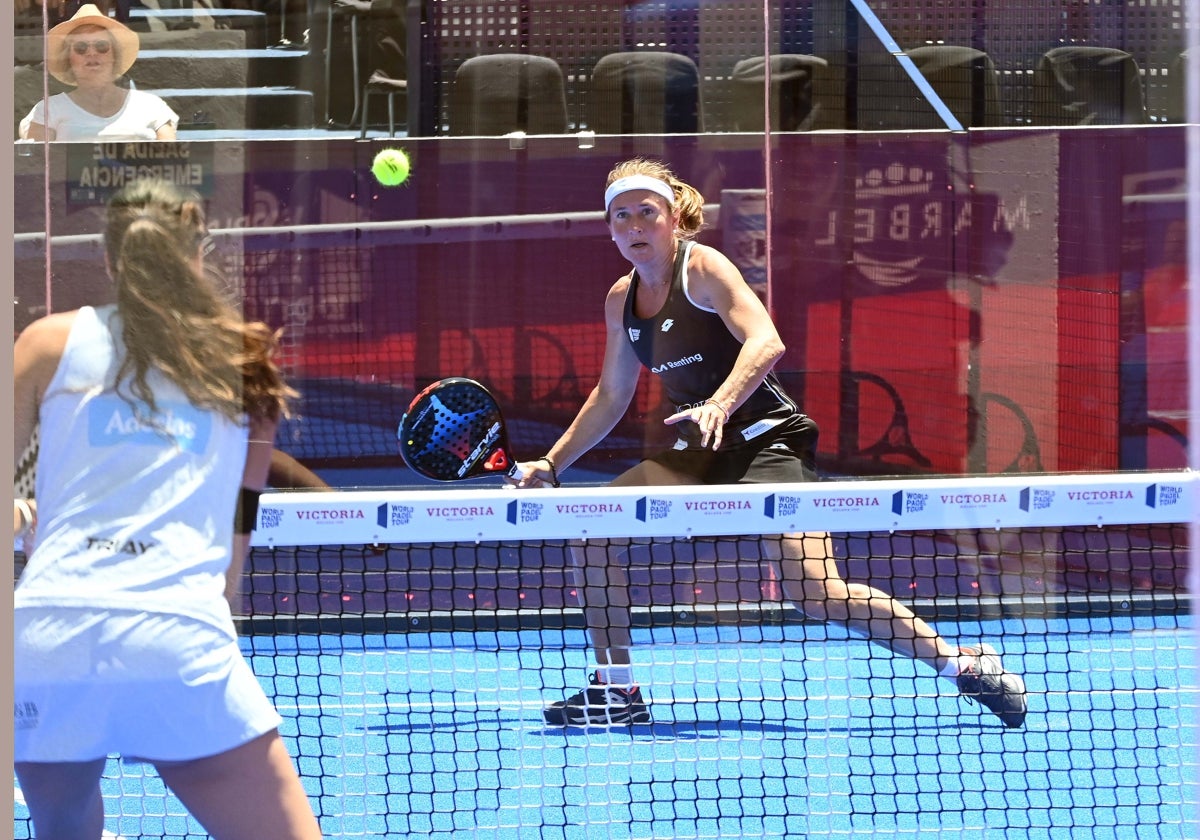 Carolina Navarro, en un torneo de World Padel Tour.