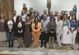 La pregonera y el alcalde, entre otros.