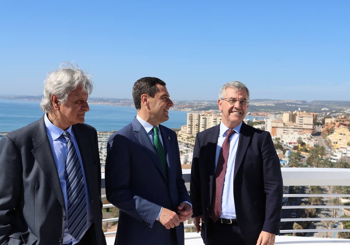 Salvador Moreno Peralta, Juan Manuel Moreno Bonilla y José María García Urbano.