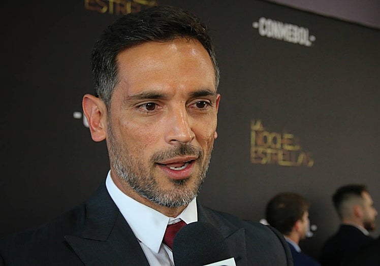 Roque Santa Cruz, toda una celebridad en Paraguay, en una gala de premios muy reciente.