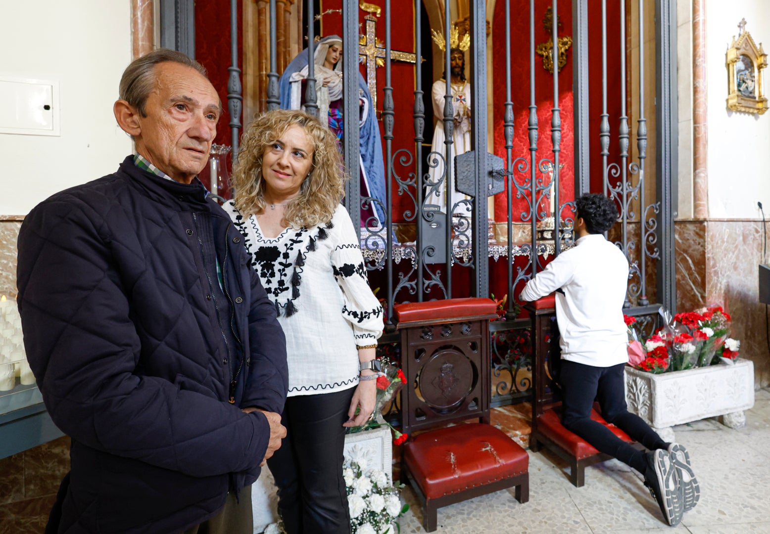 En el nombre del padre: Carmen Pacheco, tras la estela de la túnica blanca