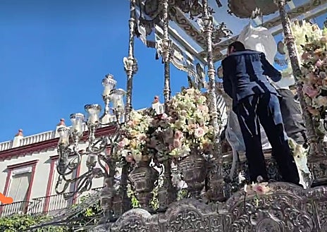 Se incendia la Virgen del Rocío de Vélez-Málaga por una vela de la ...