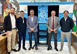 Acto de presentación de la competición deportiva, este lunes en el salón de plenos.