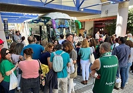 Aficionados del Unicaja, en el reciente viaje a Sevilla.