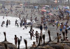 La playa de La Malagueta en la mañana de este lunes.