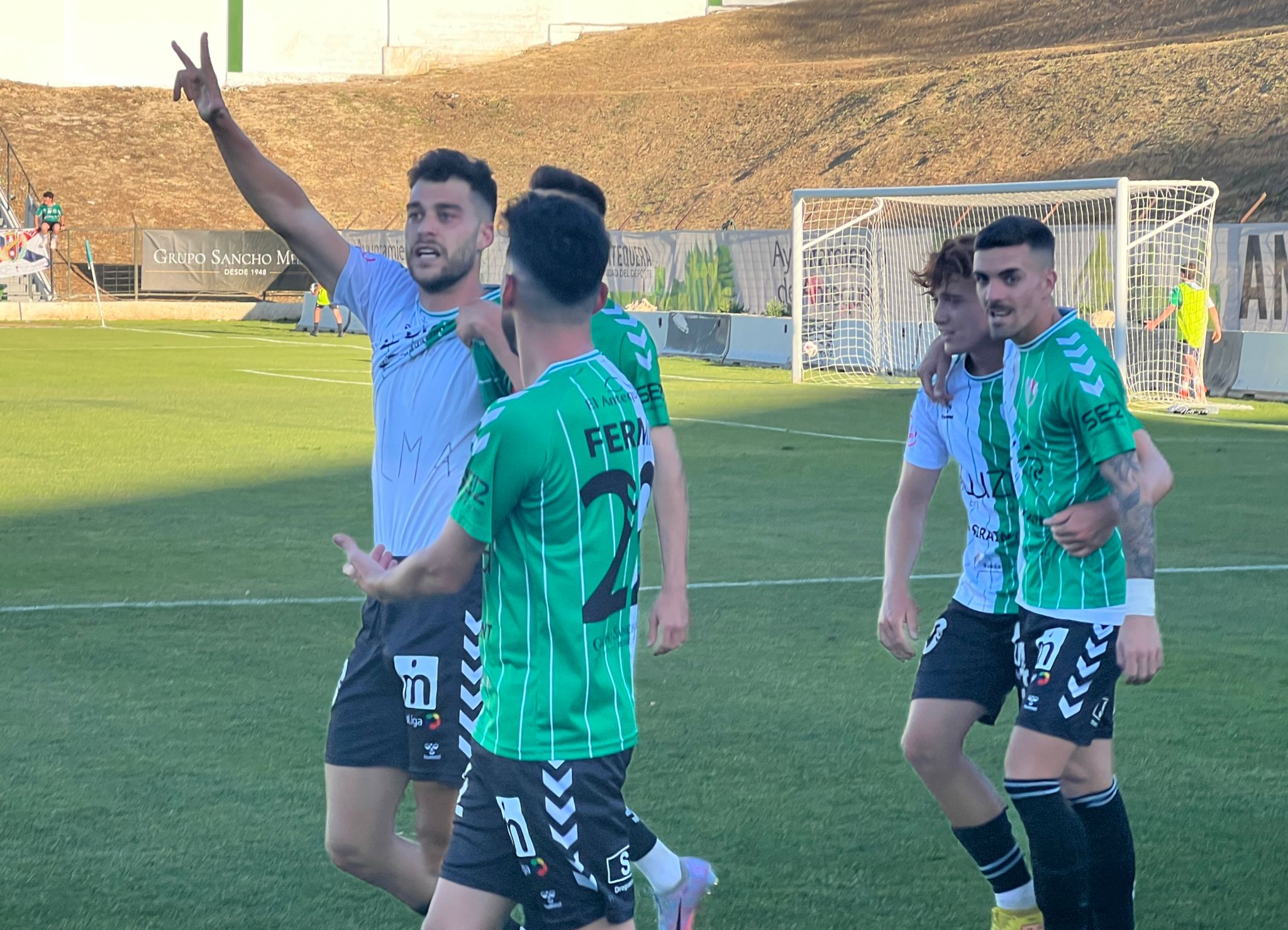 Las fotos del ascenso del Antequera a Primera RFEF