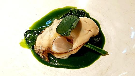 Esparragado, el guisillo andaluz que seduce a la cocina de autor