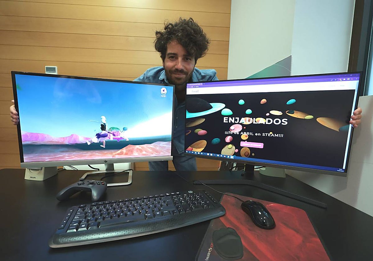 El director del proyecto y CEO de Feeel, en su oficina del Polo Digital durante la entrevista con SUR.