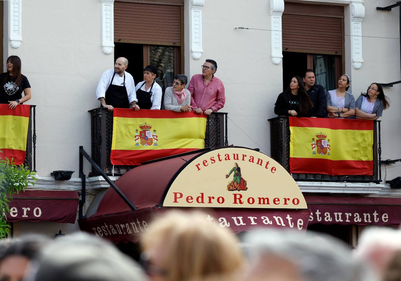 El rey Felipe VI se da un baño de multitudes a su llegada a Ronda